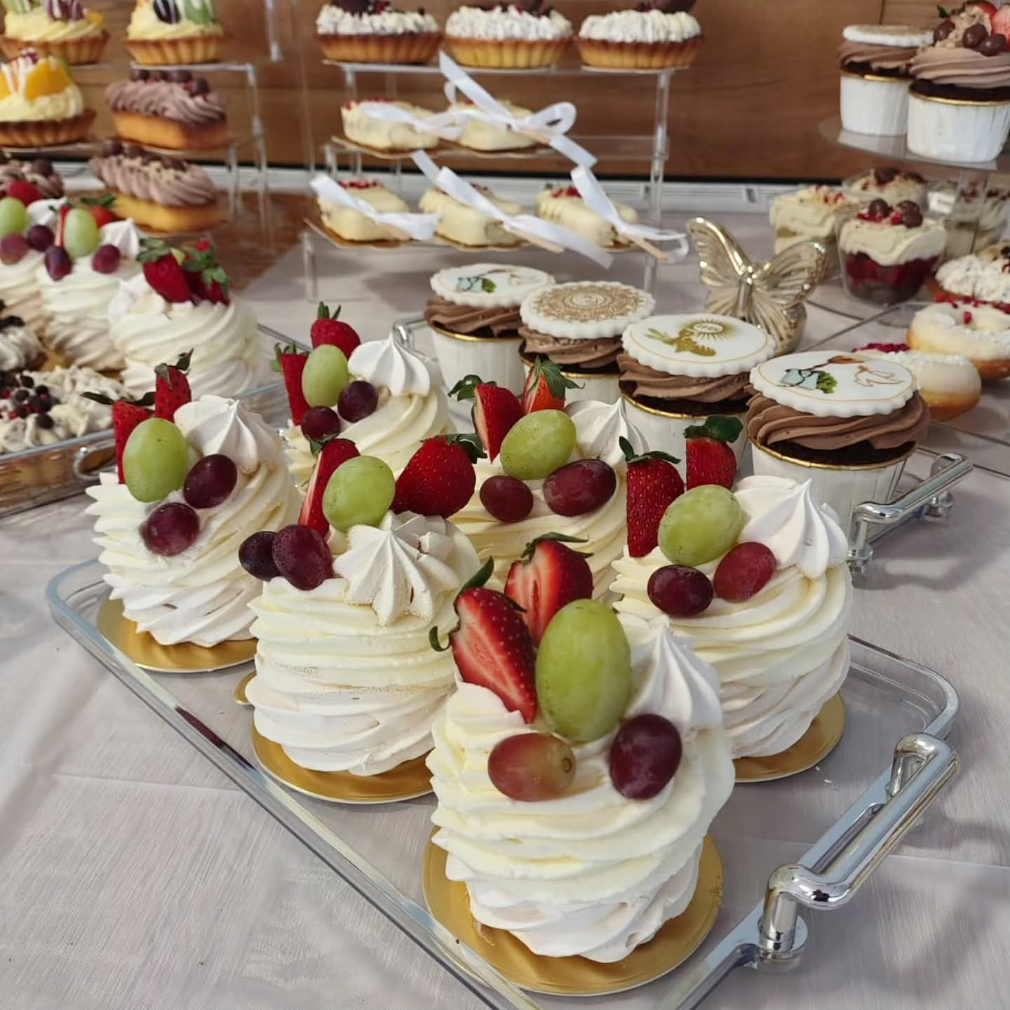 Słodki stół na komunię Catering Domino