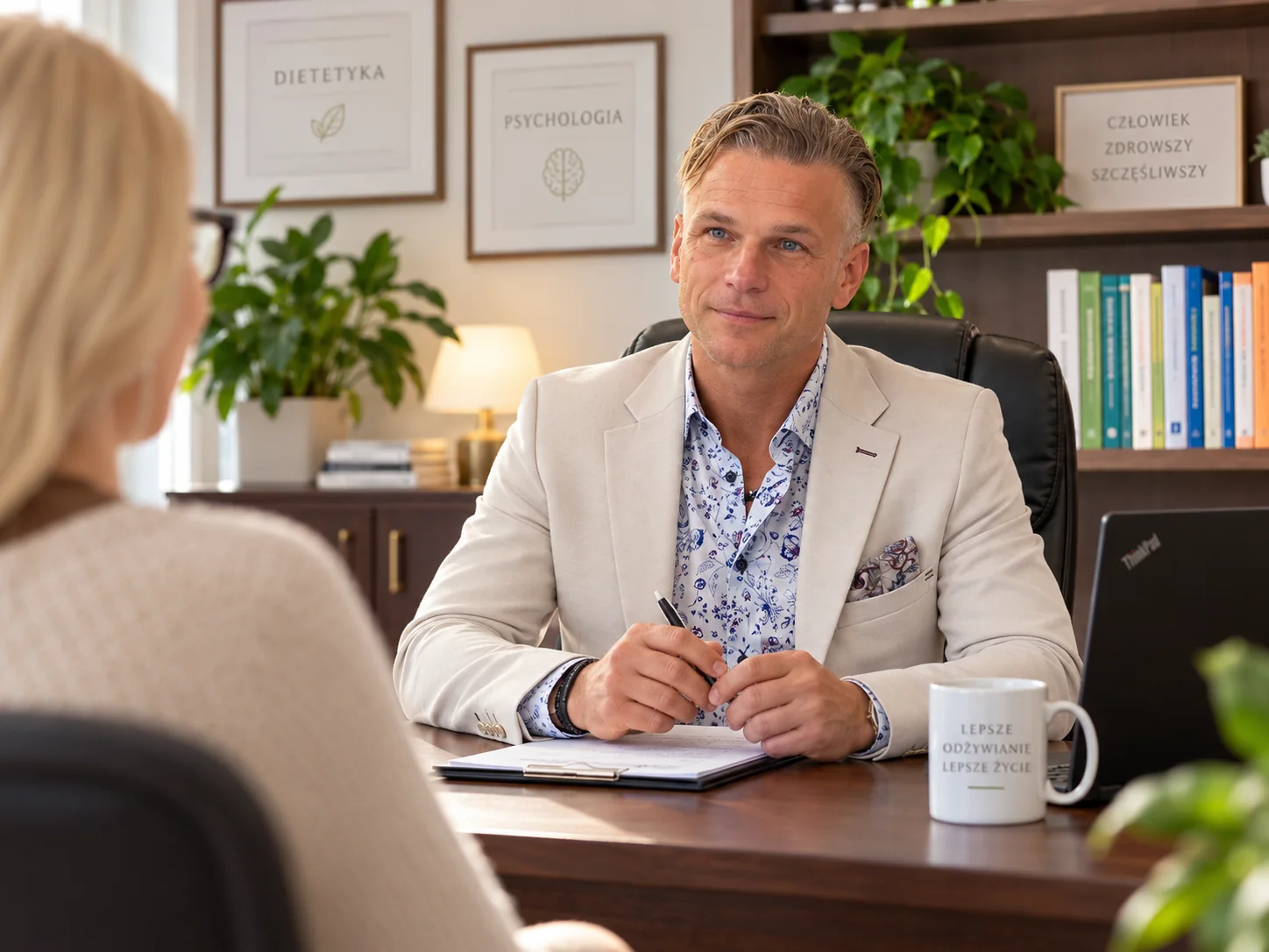 Wojciech Duch podczas konsultacji dietetycznej i psychodietetycznej